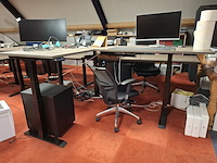 2x elektrische sta-zit hoekbureau - afbeelding 1 van  9