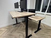 2x elektrische zit-sta bureau - afbeelding 1 van  4