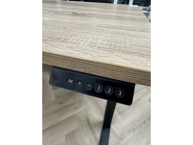 2x elektrische zit-sta bureau - afbeelding 3 van  4