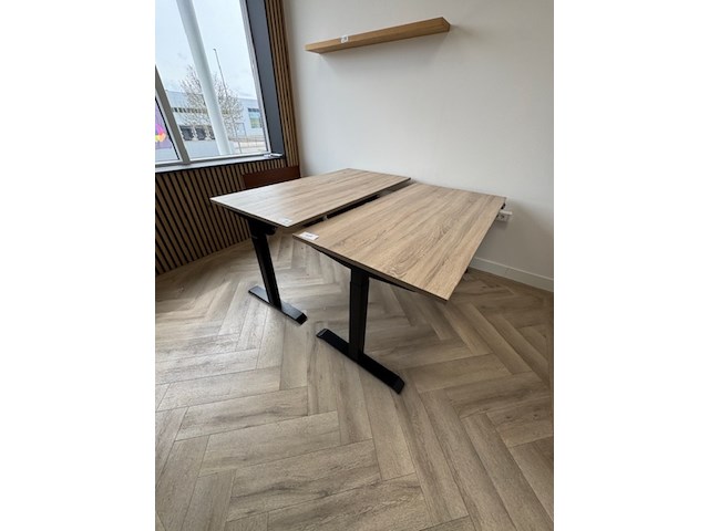2x elektrische zit-sta bureau - afbeelding 1 van  5