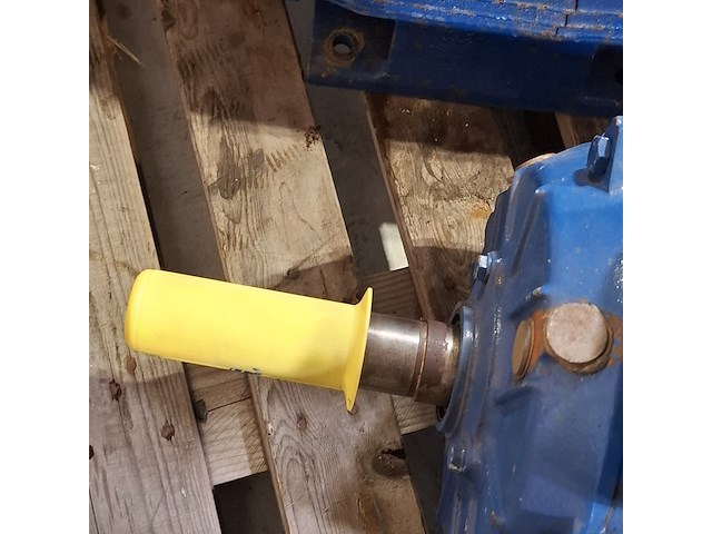 2x elektro motor, o.a. cantoni - afbeelding 18 van  18