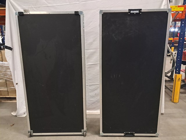 2x flightcase - afbeelding 1 van  8