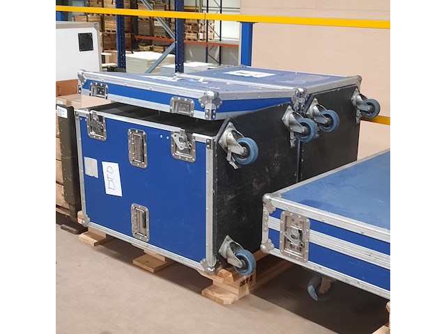 2x flightcase - afbeelding 2 van  7