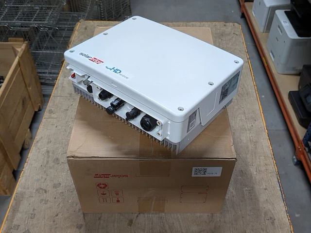 2x fotovoltaïsche omvormer, solaredge, se5000h en se4000h - afbeelding 1 van  6