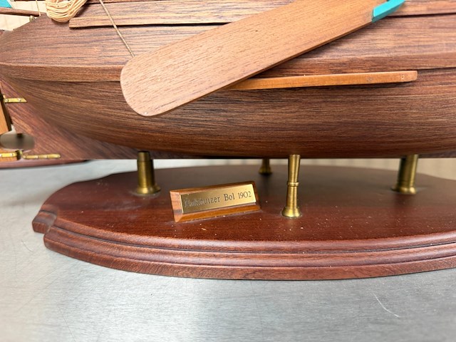 2x gedetailleerd houten scheepsmodel enkhuizer bol 1902 - afbeelding 3 van  11