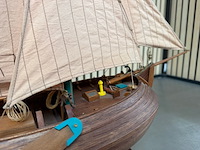 2x gedetailleerd houten scheepsmodel enkhuizer bol 1902 - afbeelding 7 van  11