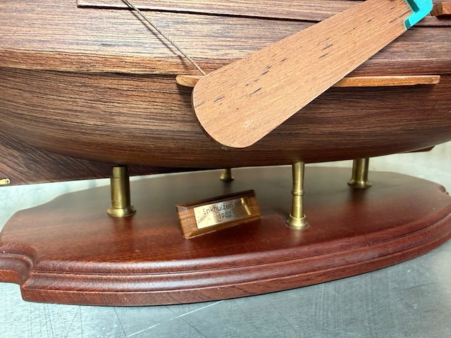 2x gedetailleerd houten scheepsmodel enkhuizerbol, enkhuizer bol 1902 - afbeelding 5 van  9