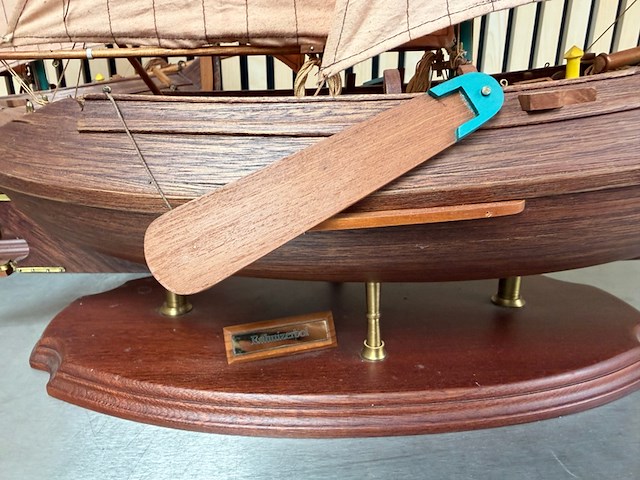 2x gedetailleerd houten scheepsmodel enkhuizerbol - afbeelding 4 van  9
