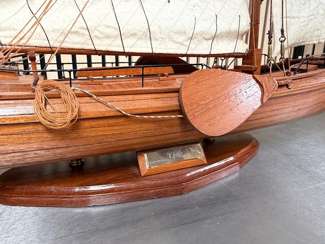 2x gedetailleerd houten scheepsmodel tjalk - afbeelding 5 van  10