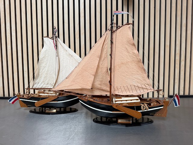 2x gedetailleerd houten scheepsmodel zeeschouw - afbeelding 1 van  10
