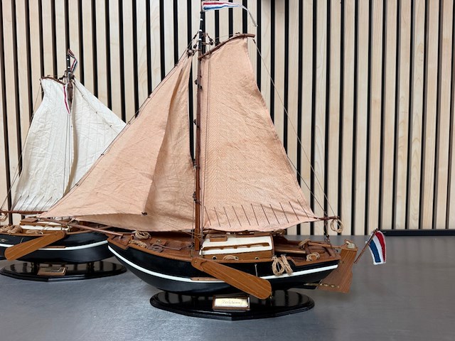 2x gedetailleerd houten scheepsmodel zeeschouw - afbeelding 2 van  10