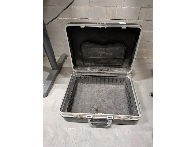 2x gereedschapskoffer - afbeelding 2 van  3