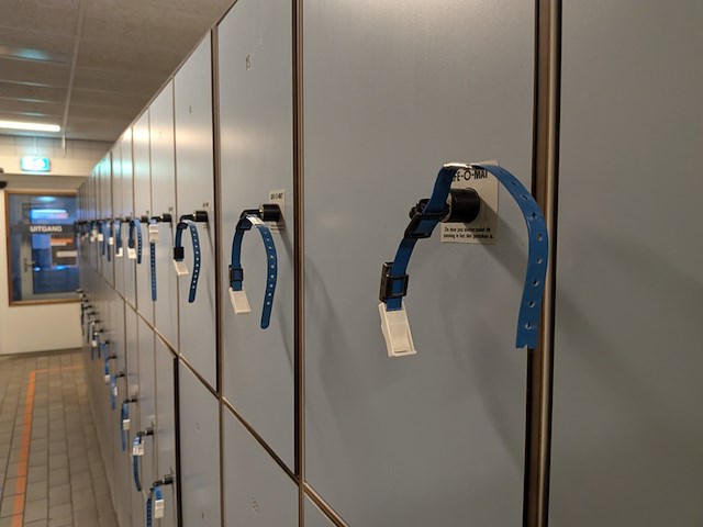 2x grote kleedruimte met lockermodule - afbeelding 11 van  25