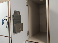 2x grote kleedruimte met lockermodule - afbeelding 13 van  25