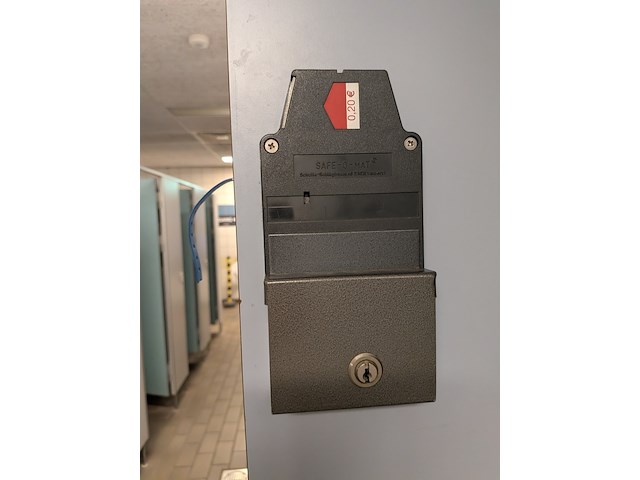 2x grote kleedruimte met lockermodule - afbeelding 14 van  25