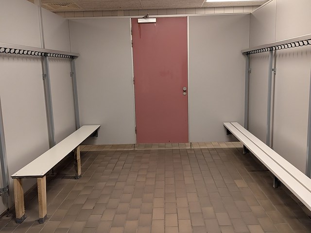 2x grote kleedruimte met lockermodule - afbeelding 3 van  20