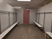 2x grote kleedruimte met lockermodule - afbeelding 4 van  20
