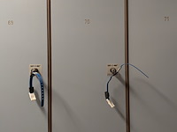 2x grote kleedruimte met lockermodule - afbeelding 10 van  20