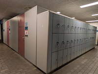 2x grote kleedruimte met lockermodule - afbeelding 1 van  20