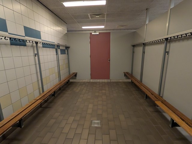 2x grote kleedruimte met lockermodule - afbeelding 17 van  20