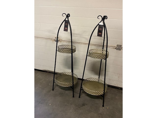 2x grote metalen etagère 107cm hoog - afbeelding 2 van  6