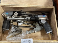 2x hakhamer op lucht, steiner, 1506 - afbeelding 1 van  4