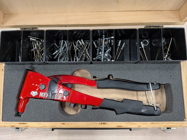 2x handgereedschap - afbeelding 7 van  8