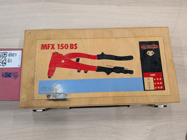 2x handgereedschap - afbeelding 8 van  8