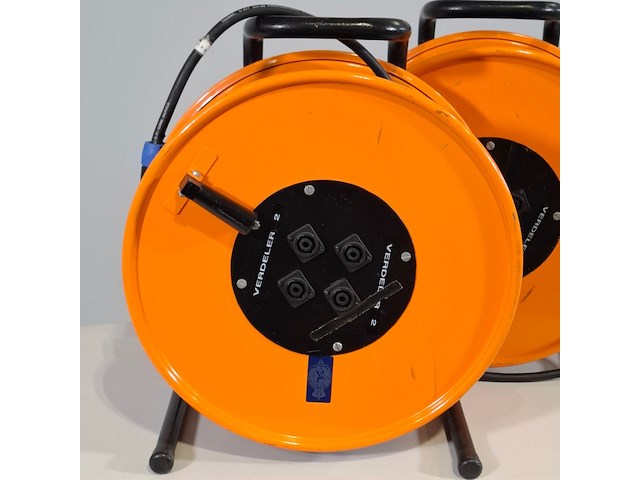 2x haspel met luidsprekerkabel - afbeelding 2 van  8