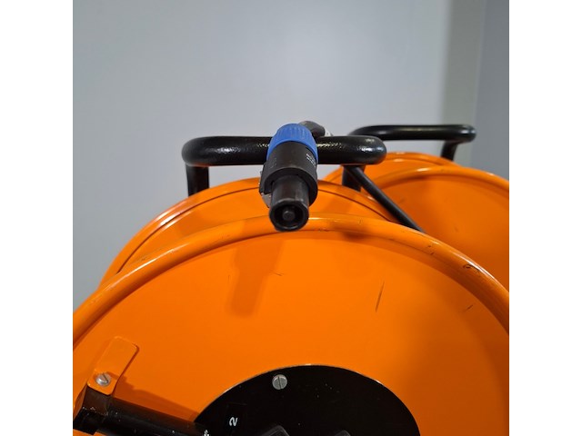 2x haspel met luidsprekerkabel - afbeelding 5 van  8