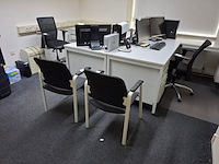 2x hoekbureau met 4x diverse stoel - afbeelding 1 van  8