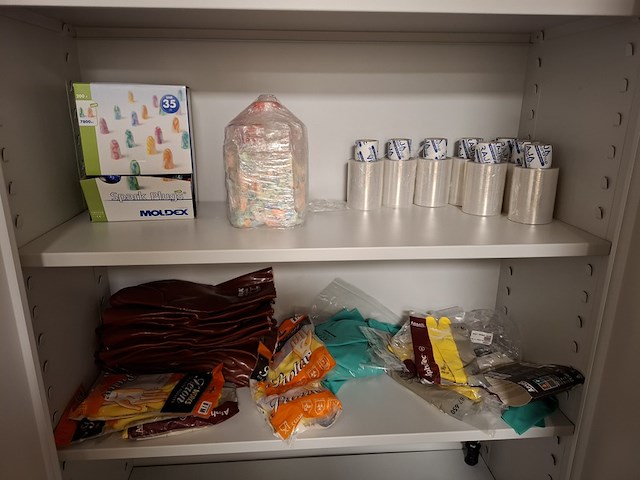 2x hoekbureau - afbeelding 3 van  12