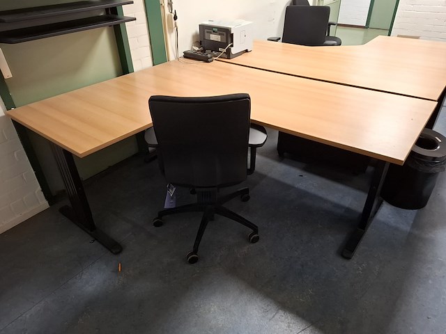 2x hoekbureau - afbeelding 11 van  12