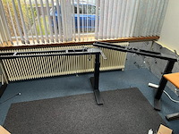 2x hoekopstelling bureau deels in hoogte verstelbaar - afbeelding 20 van  24