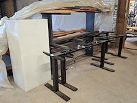 2x hoekopstelling bureau deels in hoogte verstelbaar - afbeelding 22 van  24