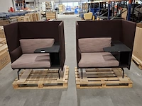 2x hoge boothbank met tafel, paars