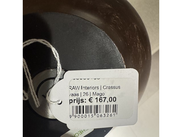 2x houten beeld en vaas raw interiors en wp - afbeelding 4 van  7