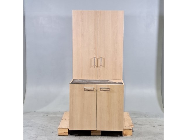 2x houten kast - afbeelding 1 van  8