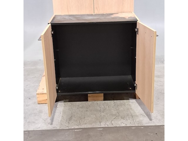 2x houten kast - afbeelding 3 van  8