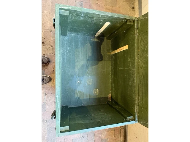 2x houten opbergkisten / legerkisten, legergroen, 70,5 × 51,5 × 41,5 cm per stuk | stapelbaar - afbeelding 4 van  4