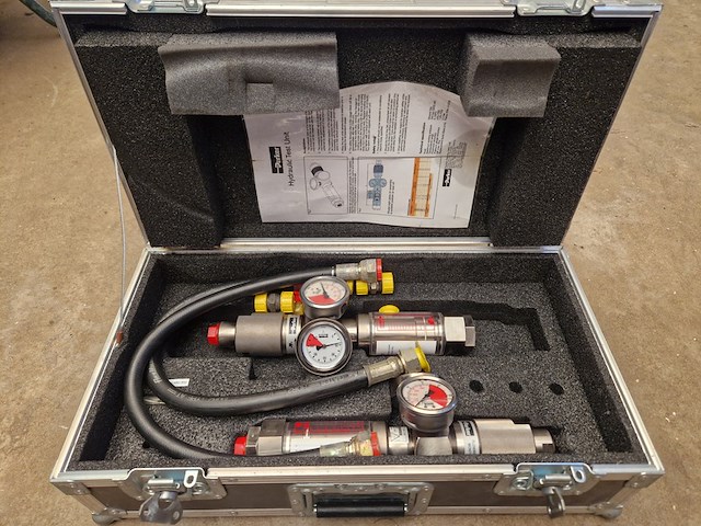 2x hydrauliek flowmeter, parker ucc, 4121 - afbeelding 1 van  2