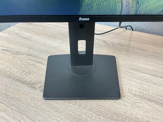 2x iiyama prolite - 24" monitor op voet - hdmi, dvi, vga - afbeelding 10 van  14