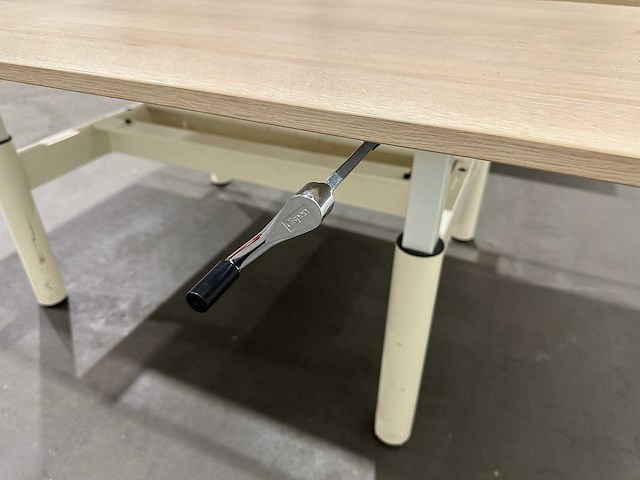 2x in hoogte verstelbaar bureau - afbeelding 5 van  8