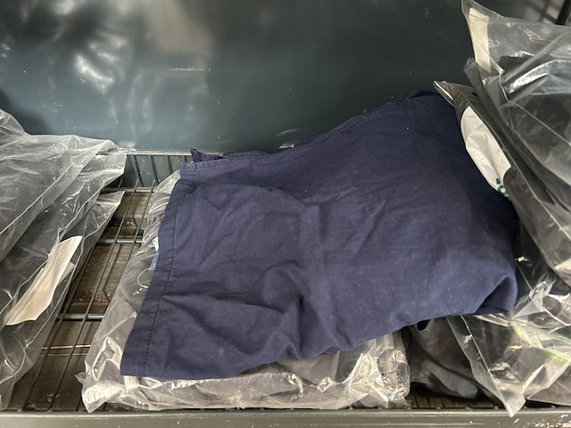 2x inhoud stellingvak fietskleding, wielerkleding, w.o. vermarc, bbb - afbeelding 2 van  9