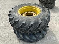 2x jcb sitemaster 18.4-26 wiel met zware stalen 26" 10-gats velg - afbeelding 3 van  4