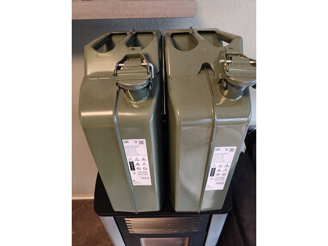 2x jerrycan hbm, groen - afbeelding 1 van  4