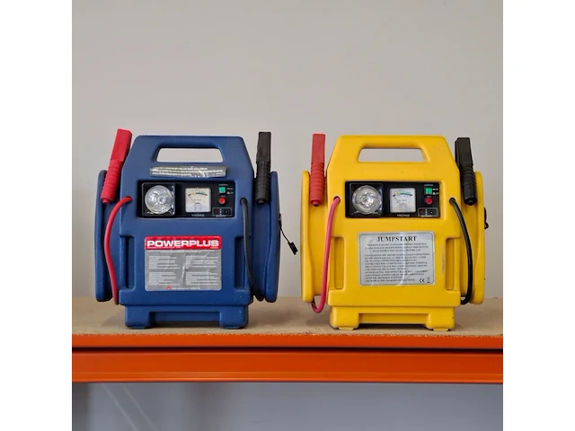 2x jumpstarter, powerplus - afbeelding 1 van  18