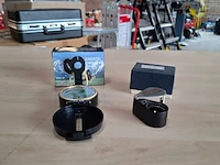 2x juweliersloep met lens met reiscompas