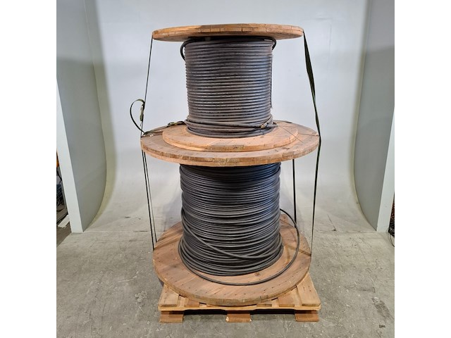 2x kabel op haspel, prysmian - afbeelding 1 van  8