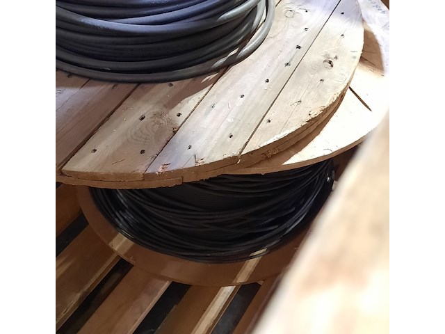 2x kabel op houten haspel, o.a. draka - afbeelding 6 van  6